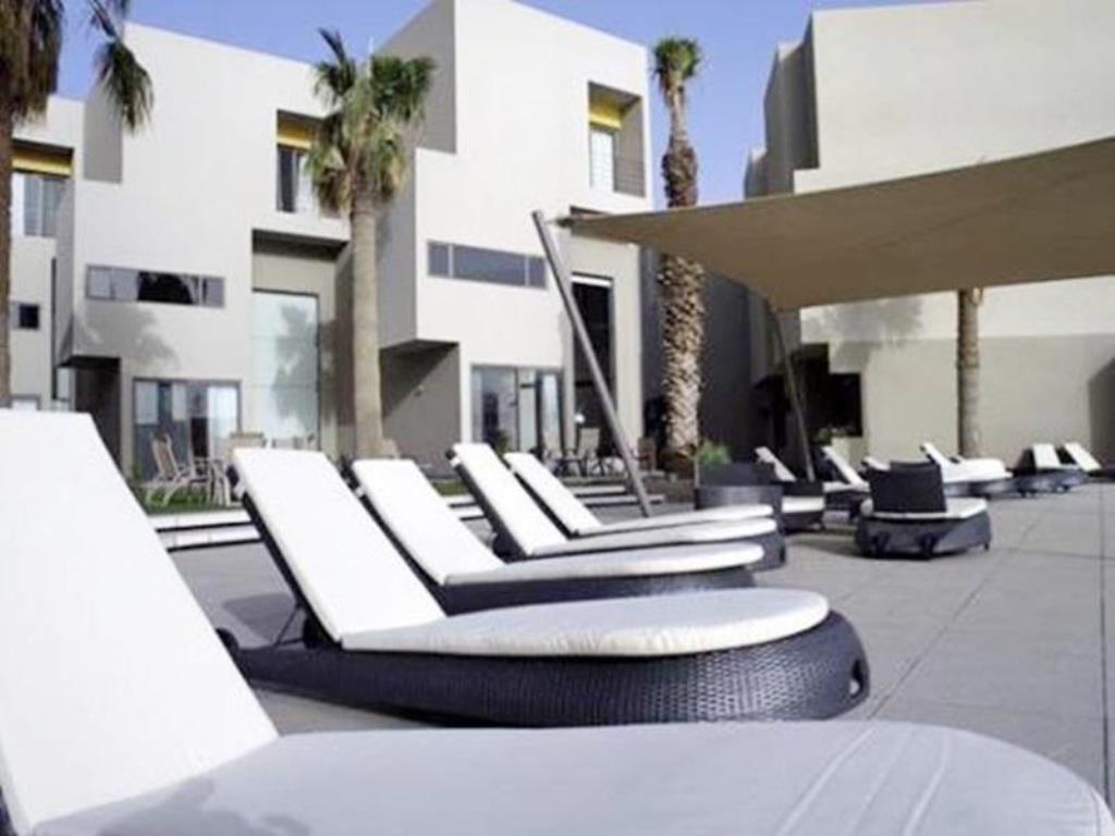 Sea Loft Villas Manama Exterior photo